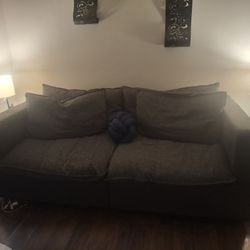 SUPER COZY RARELY USED COUCH!!!!!