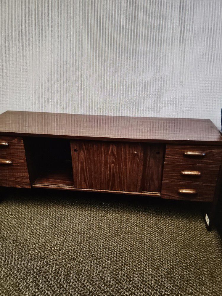 Dresser/Desk