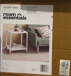 Room essentials table