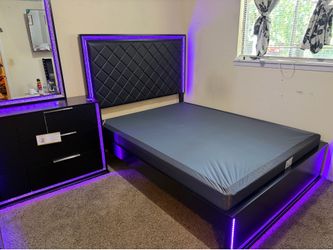 Cama queen con luz / Queen bed set