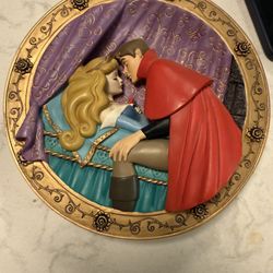 Vintage Disney 3-D Sleeping Beauty Plate