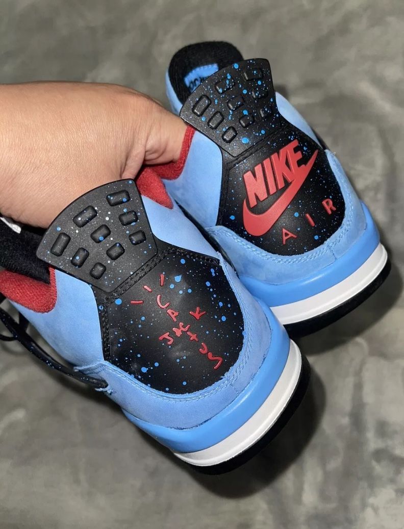 Jordan 4 Travis Scott
