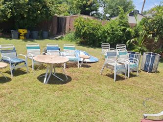 Commercial patio set w/ trash units