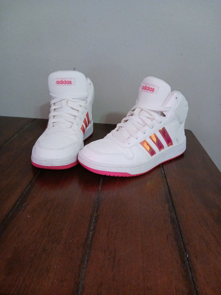Girls Adidas Size 5 Sneakers