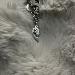 James Avery  left  “Best Friend” charm