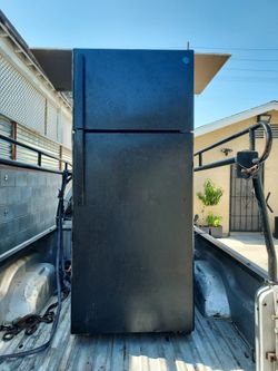 GE  Refrigerator