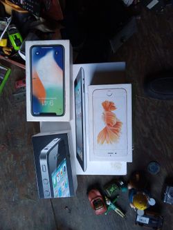 Empty iPhone Boxes And 2 Gen iPad Box