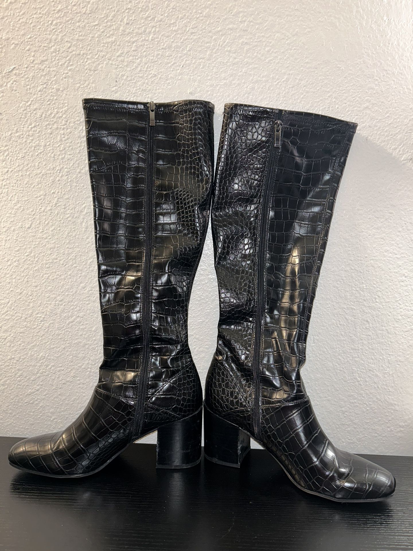 Franco Sarto Tribute High Shaft Boots Black Crocco Faux Leather Women’s Sz 9M