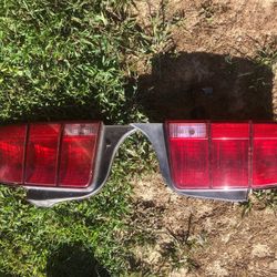 05-09 Mustang Taillights 