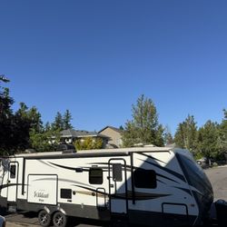 2016 Wildcat Maxx 30DBH With Lots Of Extras 