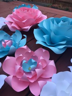 Paper flowers!