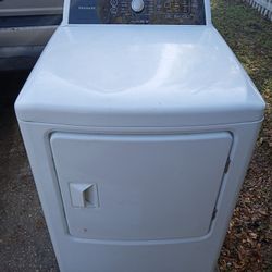 Frigidaire Electric Dryer 