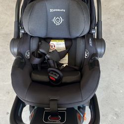UPPAbaby Aria Car Seat