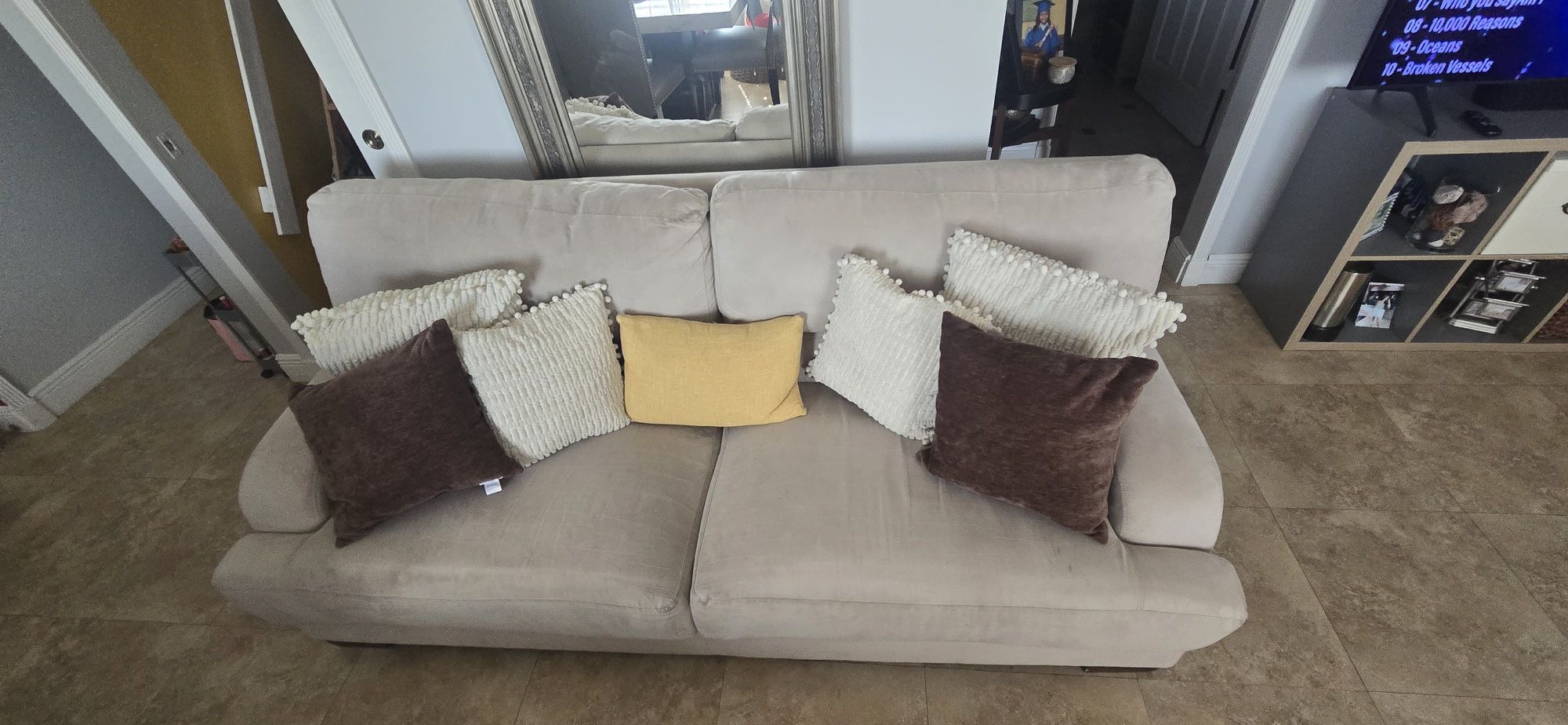 Cream Sofa Set