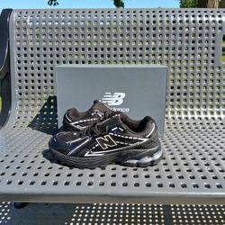 New Balance 1906 Sneakers