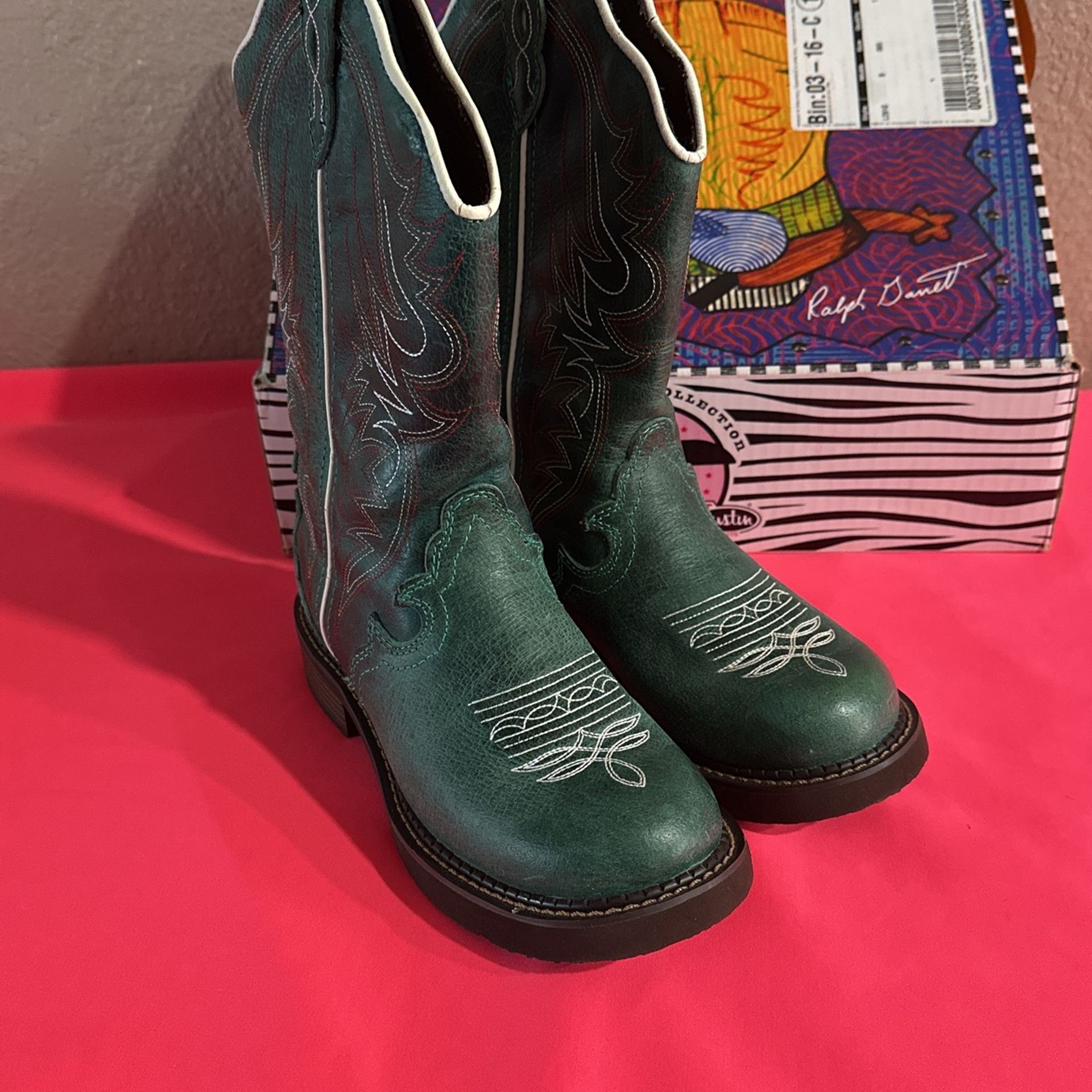 Cowgirl boots 6 1/2