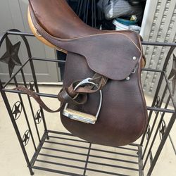 English Jumping Saddle
