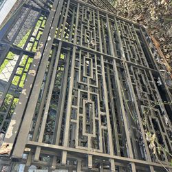 Iron Fence 2 Gates. 2 Panel