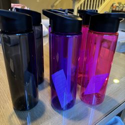 Big Summit 24 oz Sport Bottle $4 each