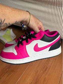 Nike size 5y