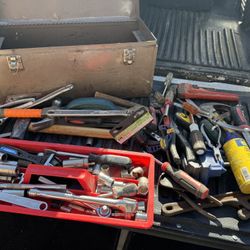 TOOLS WITH METAL BOX EVERTHING YOU SEE FOR $74