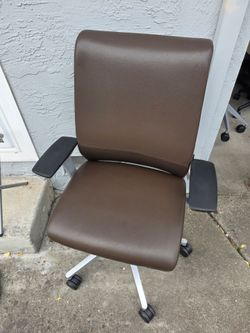 Steelcase Think Office chair Leather