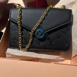 Leather purse new in box 