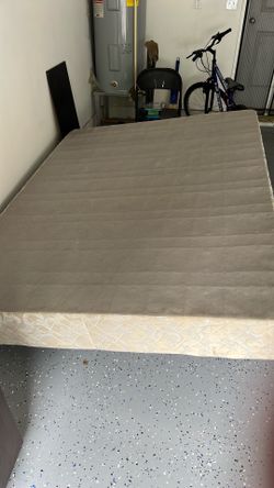 Queen mattress box