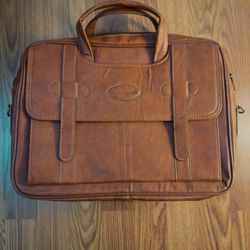 Unused Brown Vegan Leather Laptop Briefcase / Messenger Bag – Clean Condition