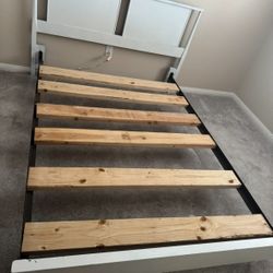 Headboard and footboard for full flies bed