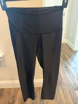 Nike Black High-Waist Cropped Yoga Pants Small