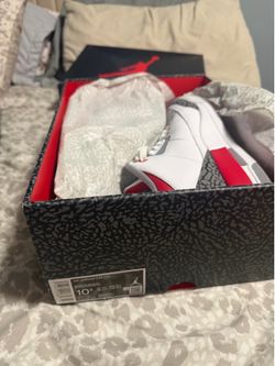Air Jordan 3s
