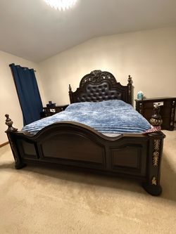 Solid wood King Bedroom set