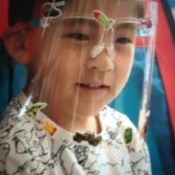 New  2 Kids Unisex Clear face covers 