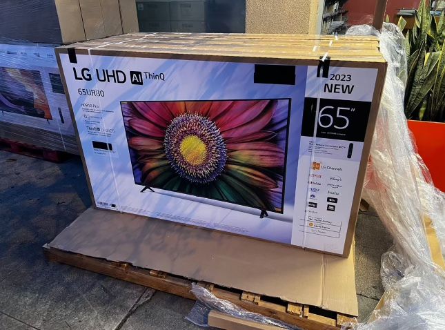 65”Lg UHD 4k Smart Tv