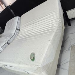 Adjustable Queen Size Bed 
