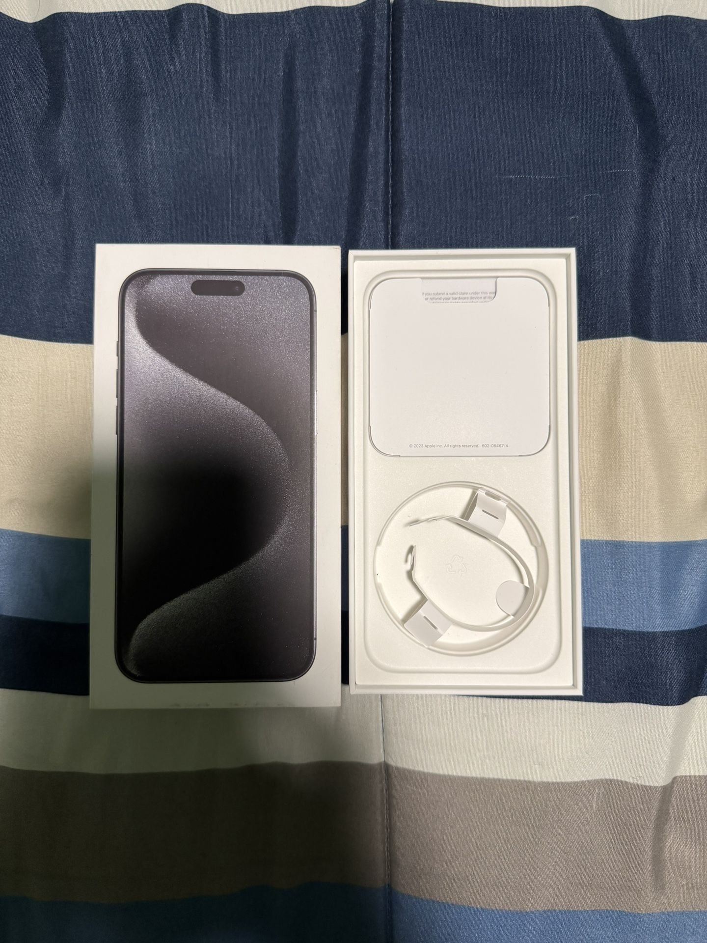 Unlocked iPhone 15 Pro Max 256gb