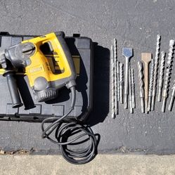 DeWalt D25303 SDS Rotary Hammer Drill With Bits And Case