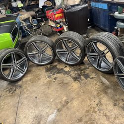 Mercedes Benz 5x112 R20 wheels and tires very good condition no cracks no welds 