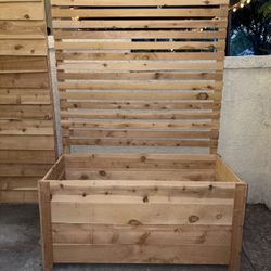 Cedar 4 ft Planter Box with 6ft Privacy Screen β Modern Outdoor Divider