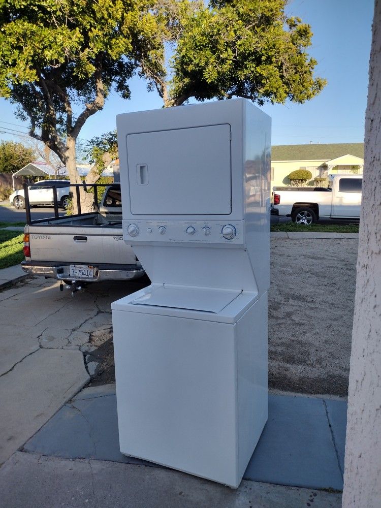 Stackable Washer And Gas Dryer 