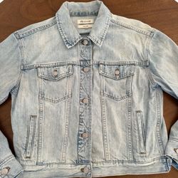 Madewell Boxy-Crop Jean Jacket - Size Medium