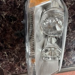 08-14 Dodge Avenger Drivers side Headlight assembly