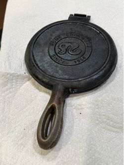 Rome Waffle Iron Old Fashioned Cast Iron Waffle Iron 6.5" by Rome Cookware 1964