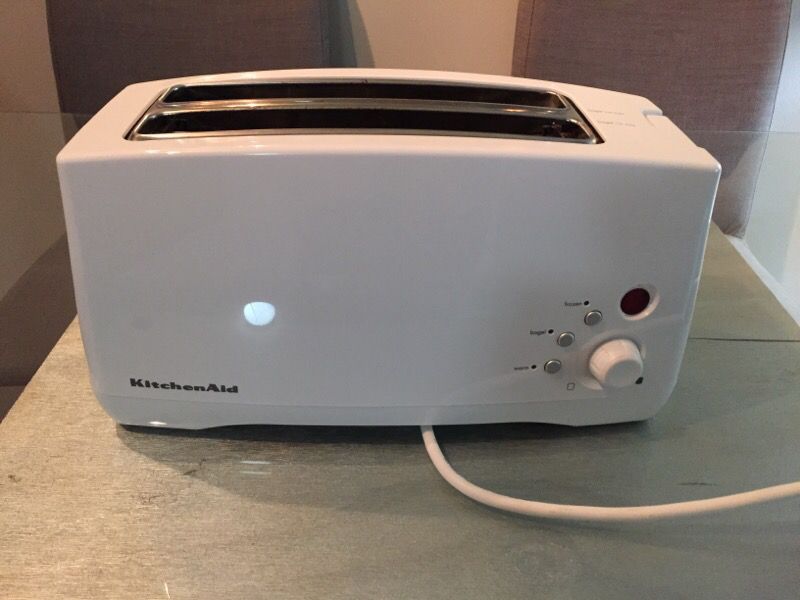 KitchenAid auto sensing toaster