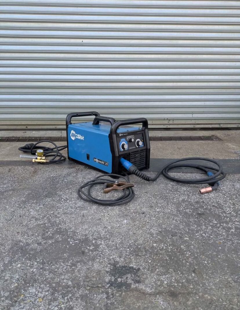 Miller Millermatic 211 Welder