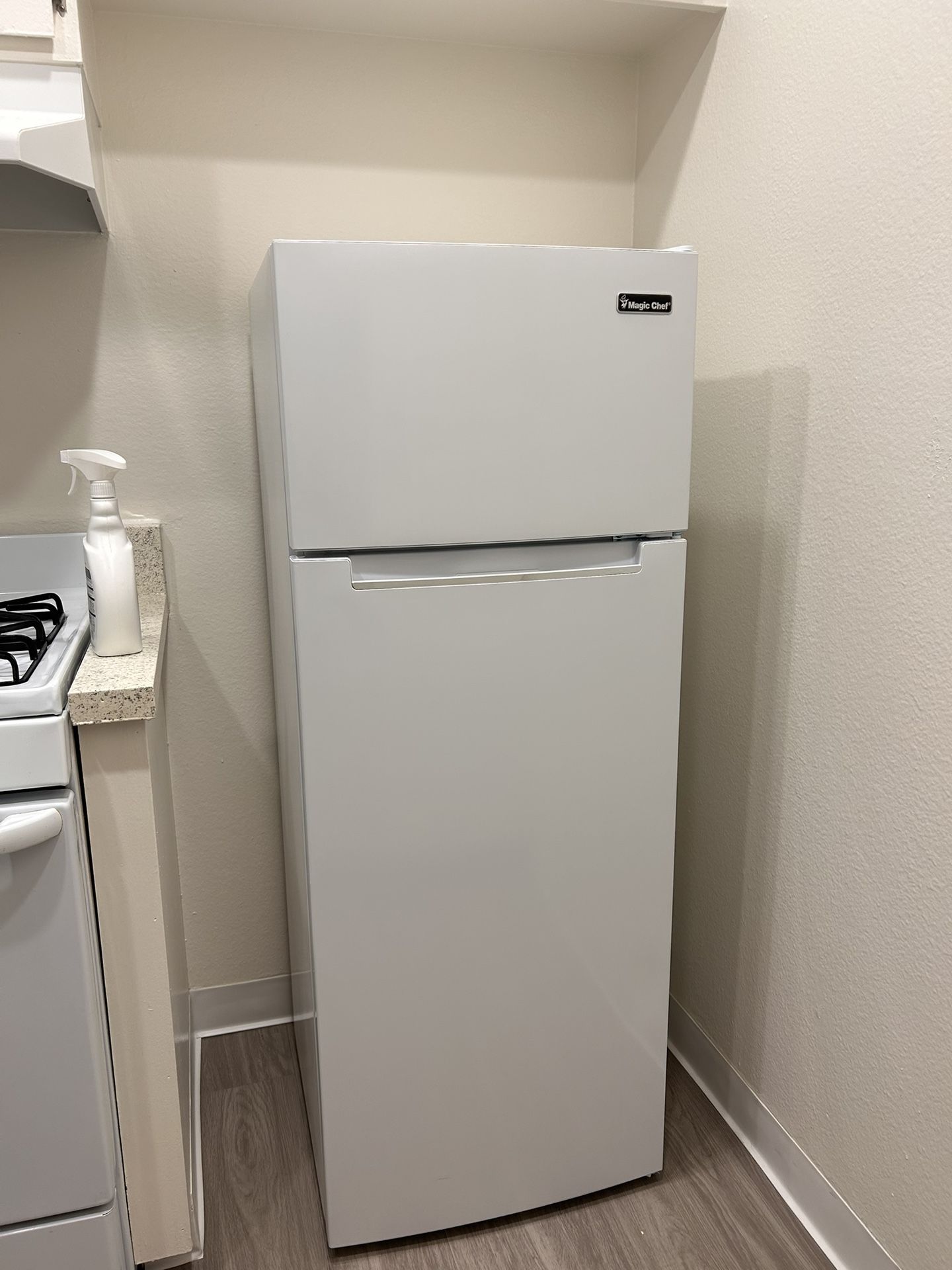 Magic Chef Fridge ( Brand New )