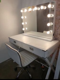 Vanity Mirror Bundle Set 💕 Desk / Mirror / Chair Included