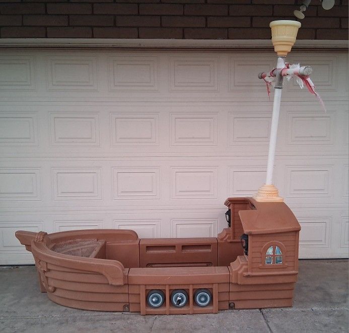 Little Tikes Pirate Ship Sandbox