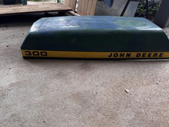 John Deere 300 Hood